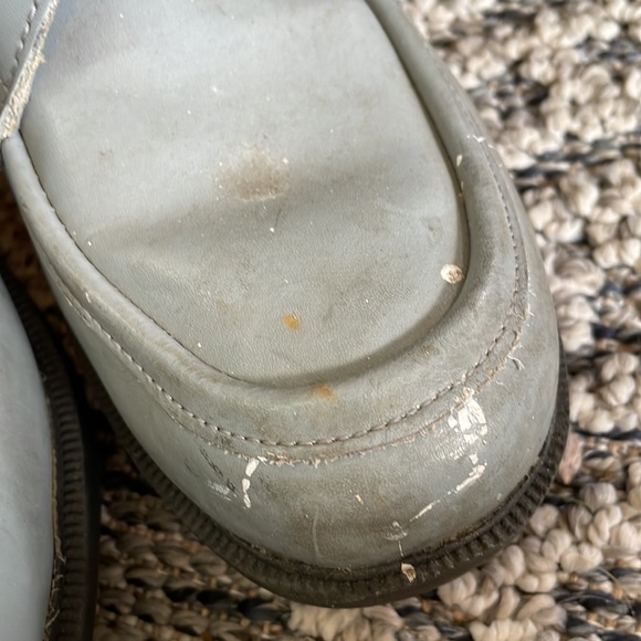 Shoes - Picture 8 of 9